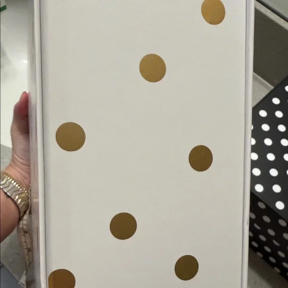 Kate Spade White and Gold Polka Dot Box Magnetic Closure - Picture 5 of 10